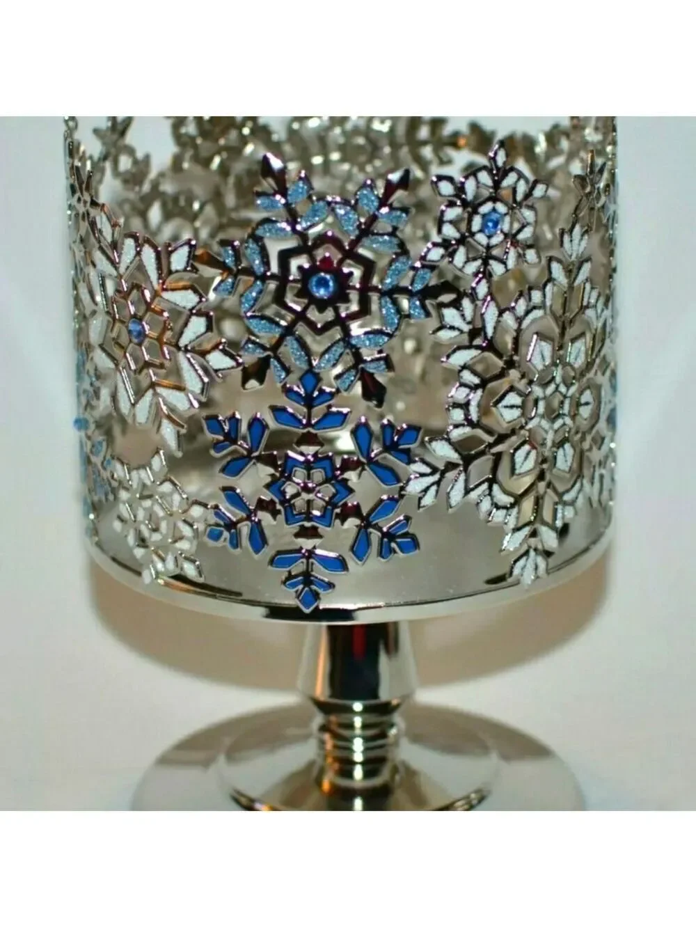 JEWELED SNOWFLAKES PEDESTAL 3-Wick Candle Holder